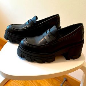 Steve Madden loafers
